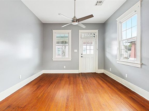 3rd image of 1707-05 Rousselin Dr