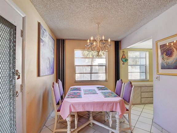 2nd image of 412 Normandy Ln #I