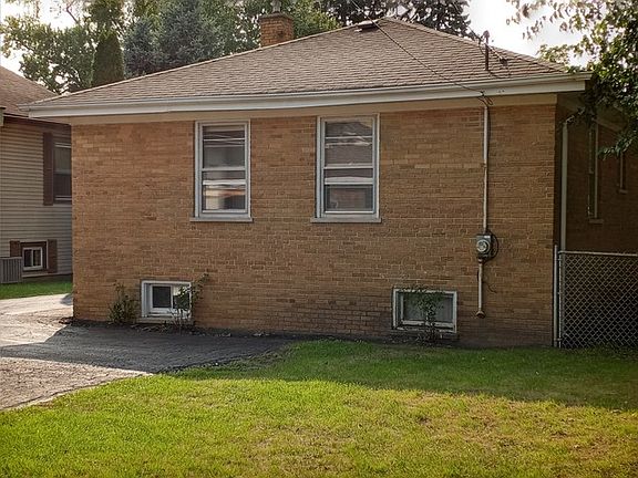 2nd image of 241 S Villa Ave