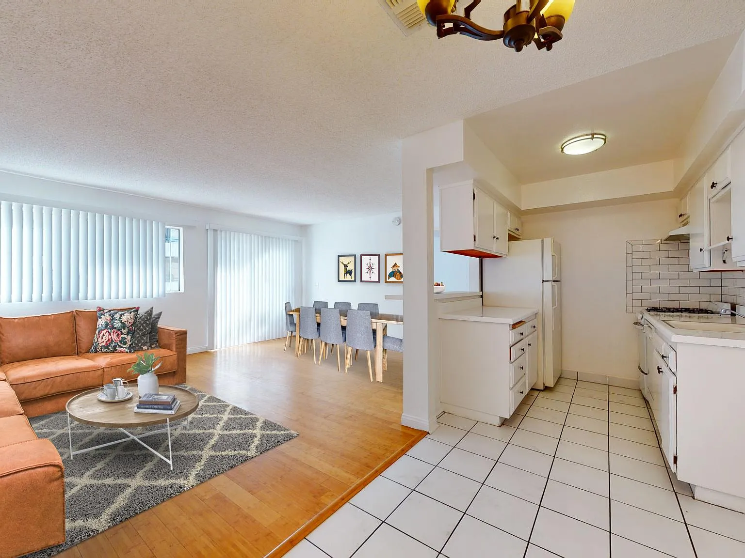 2 bed, 1000 sqft, $3,400 — Photo 2