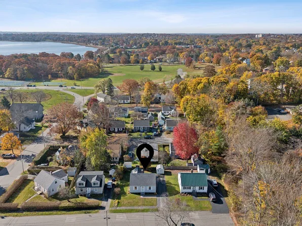12 Lynda Road, Portland, ME 04103