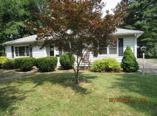 1317 Trails End St, Kalamazoo, MI 49001