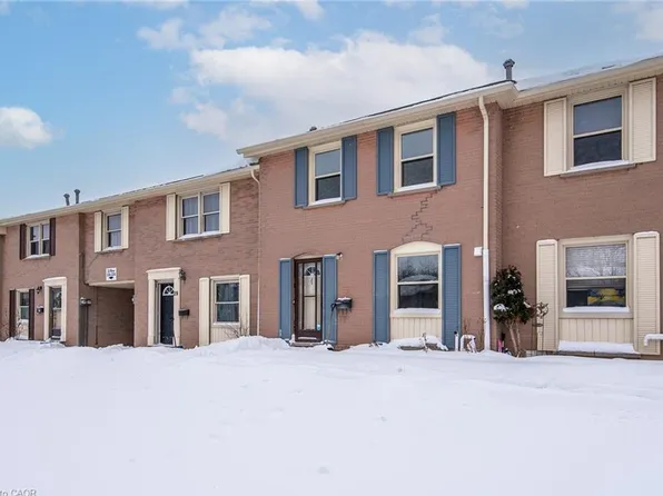 27 Queenston Dr, Kitchener, ON N2B 2T8