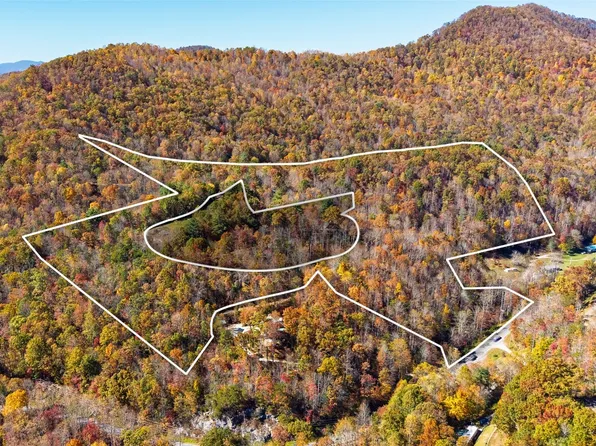 26 Booshway Mountain Road, Tuckasegee, NC 28783