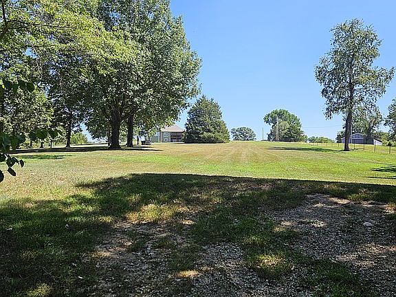 Park-like setting in back