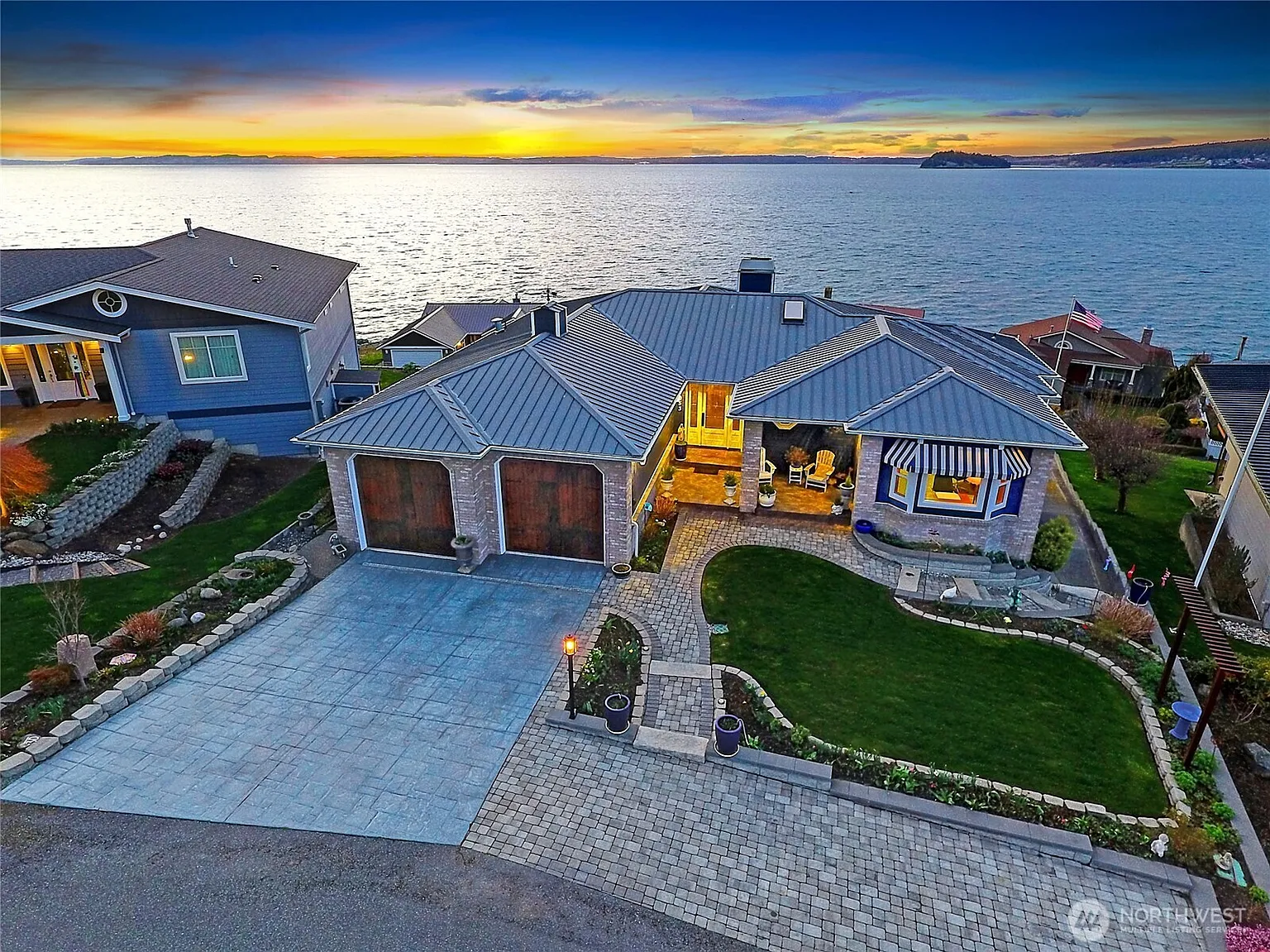1053 Shorecrest Place photo 1
