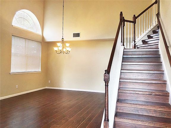 3rd image of 14709 Bescott Dr