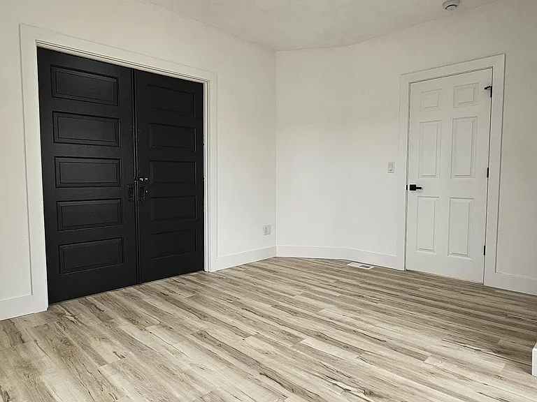 1035 Crosby St #1037 — Photo 19