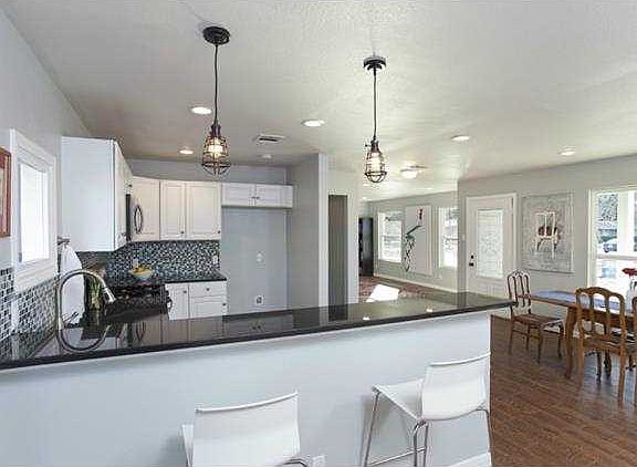 5th image of 5707 Westminster Dr