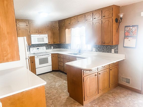 4th image of 901 S Union Ave