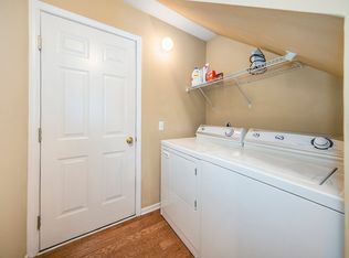 42794 Patty Ln, Belleville, MI 48111