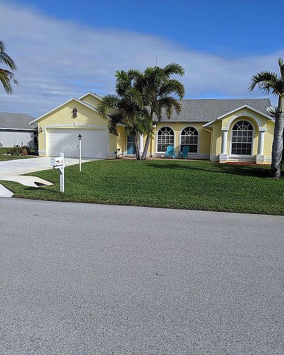 1st image of 517 NE Pecos Way