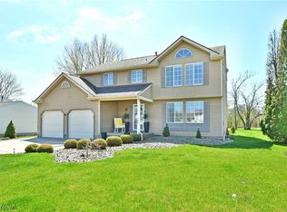 189 Chapel Hill Dr NW, Warren, OH 44483