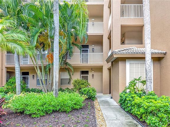 3rd image of 7525 Stoneybrook Dr APT 926
