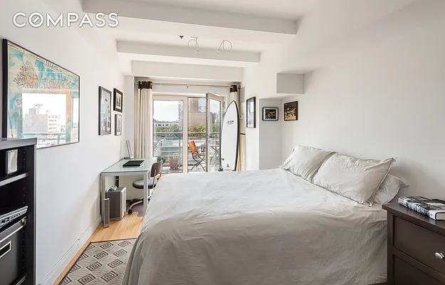 Sold by Compass | media 2