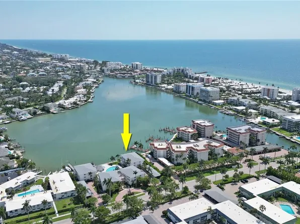 322 Harbour DR #203A, NAPLES, FL 34103