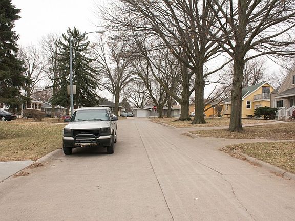 5th image of 5119 N 49th Ave