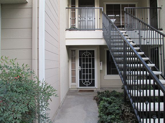 5th image of 3515 Grove St Unit 111