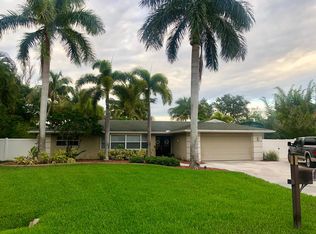 1687 N Flossmoor Rd, Fort Myers, FL 33919