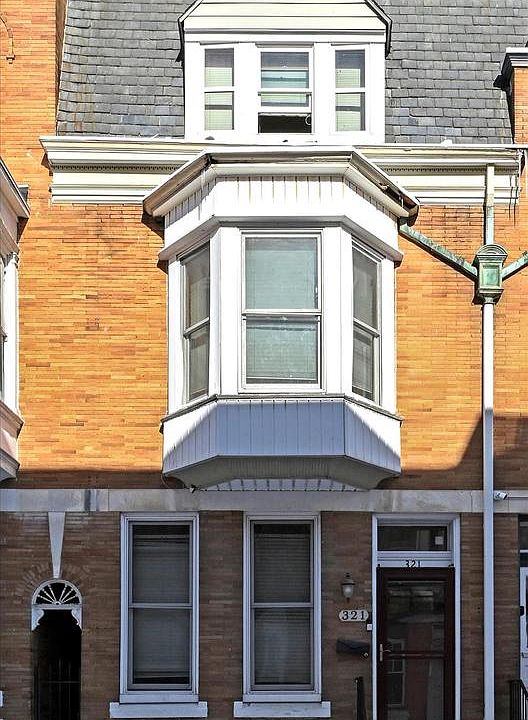 1st image of 321 E Poplar St