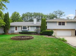 4408 Washington St, Downers Grove, IL 60515