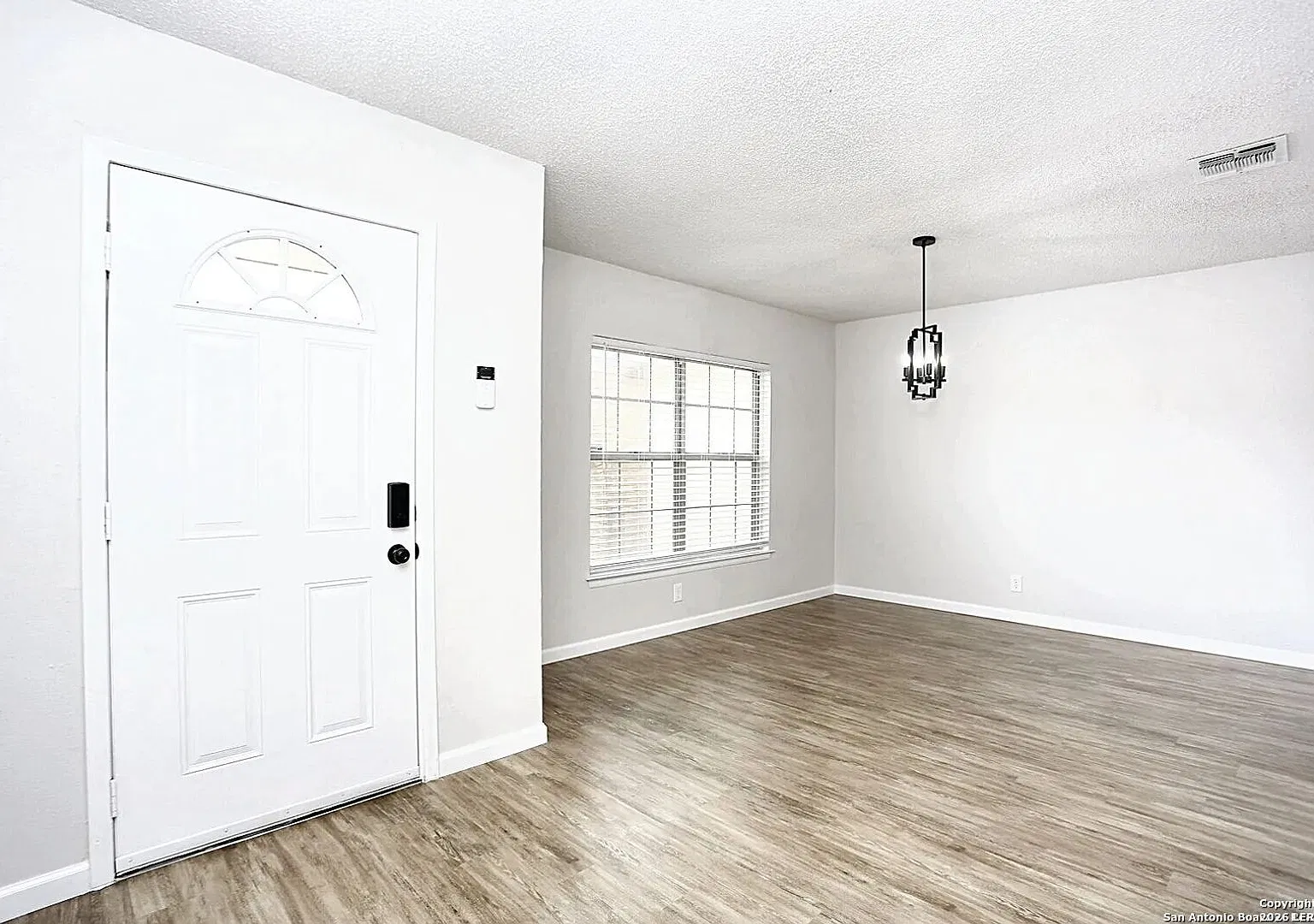 Updated 3-Bedroom Home In NISD — Photo 3