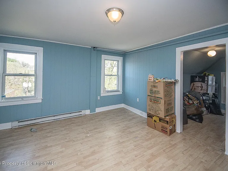 715 Prescott Ave — Photo 8