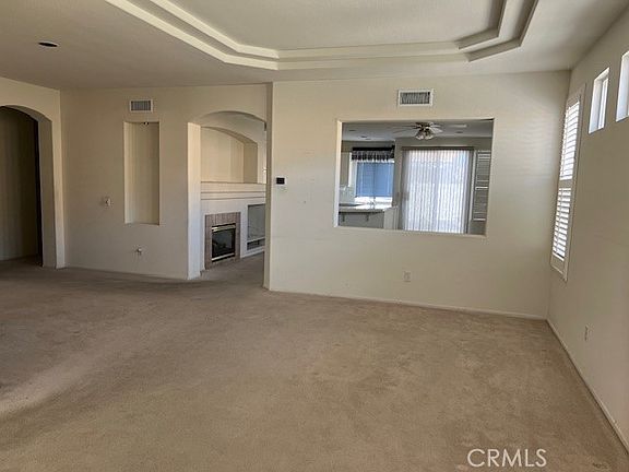 4th image of 1961 Riviera Ave