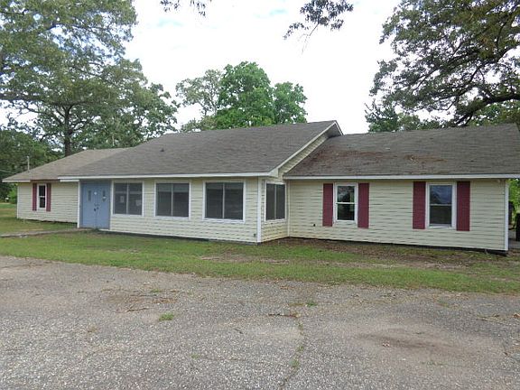 2nd image of 3865 Headland Ave