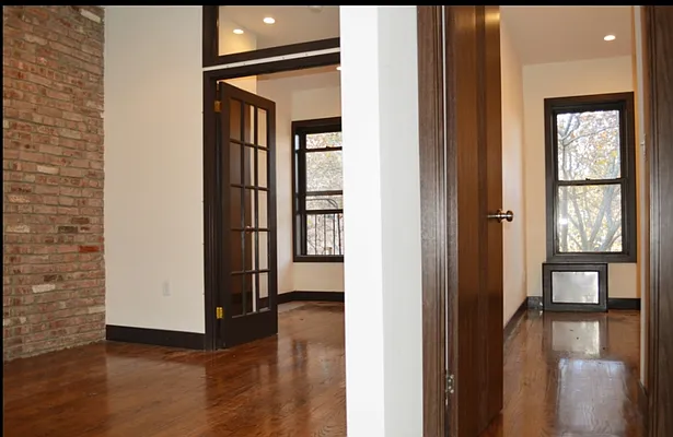 Rented by United Realty Equities | media 7