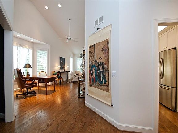 3rd image of 64 Tobey Ct