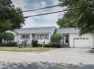 392 Oak St, Methuen, MA 01844