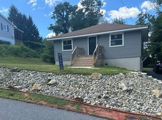 555 51st St, Altoona, PA 16602