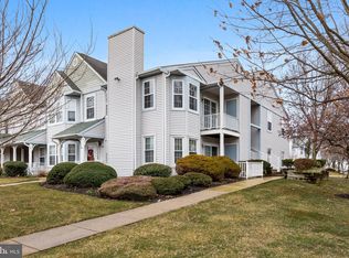 1008 Sweetwater Dr, Cinnaminson, NJ 08077