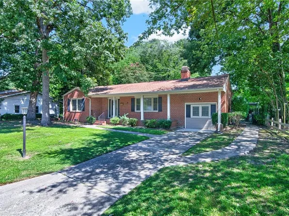 288 Sanlin Dr, Newport News, VA 23602