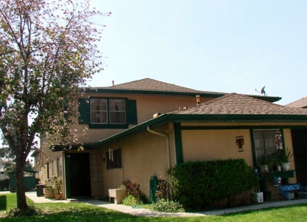 1st image of 1034 W Calle Del Sol APT 3