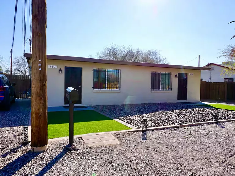 808 E Halcyon Rd — Photo 14