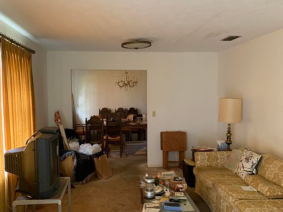 4th image of 4323 Maywood Dr