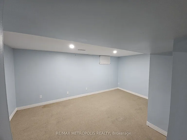 386 Highland Rd W #45 — Photo 17