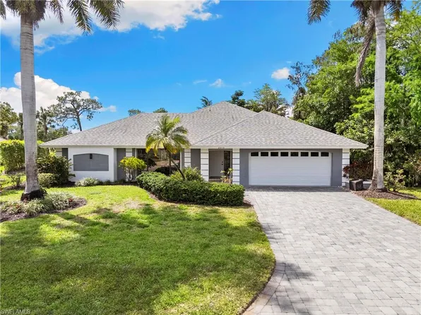 2010 Imperial Golf Course BLVD, NAPLES, FL 34110