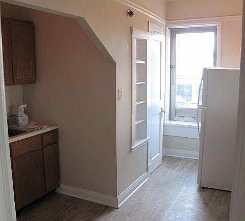 3rd image of 3400 N Ashland Ave APT 2F
