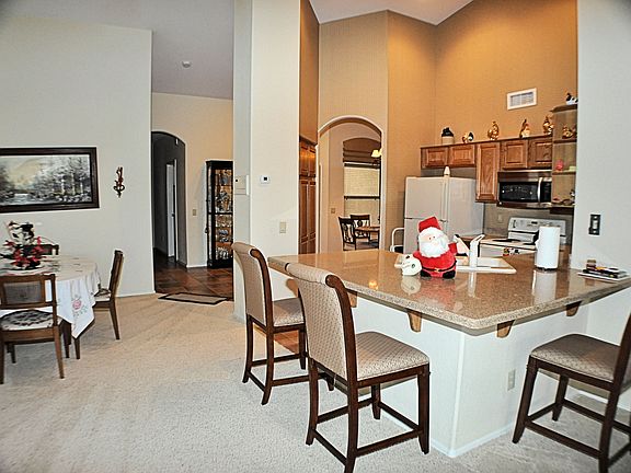5th image of 63488 E Holiday Dr
