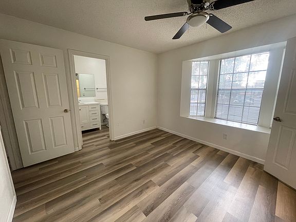 3rd image of 820 W University Dr Unit 2