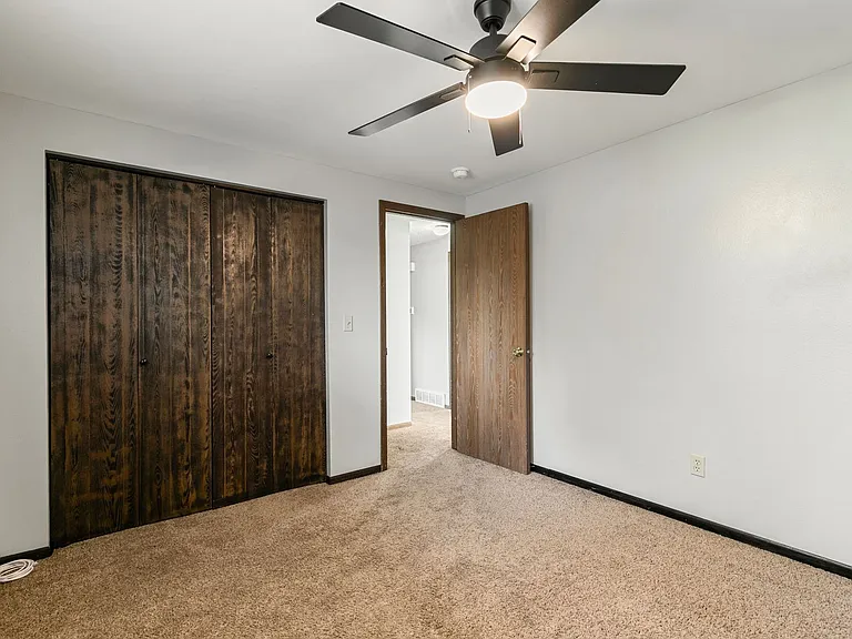 390 Knotty Pl — Photo 14