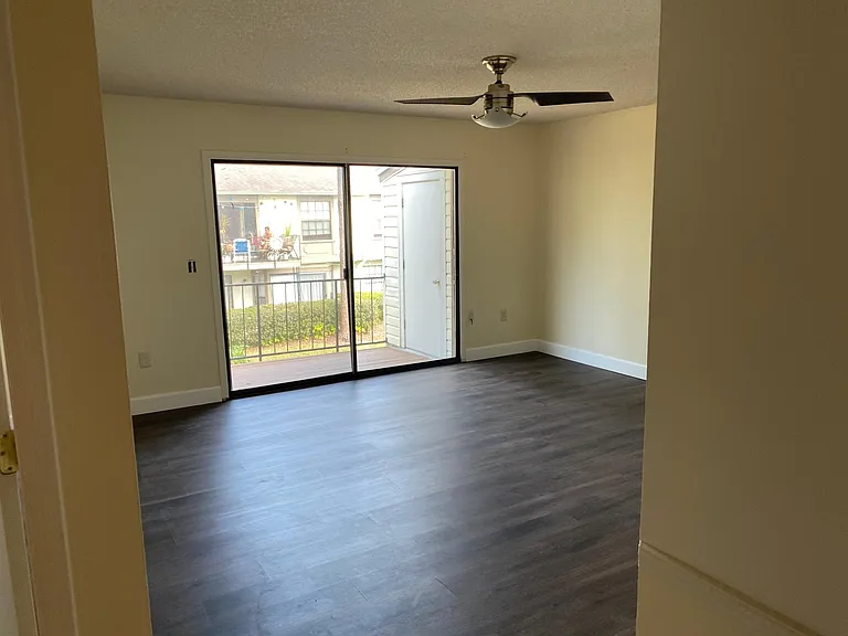 5959 Village Cir S #5959 — Photo 3