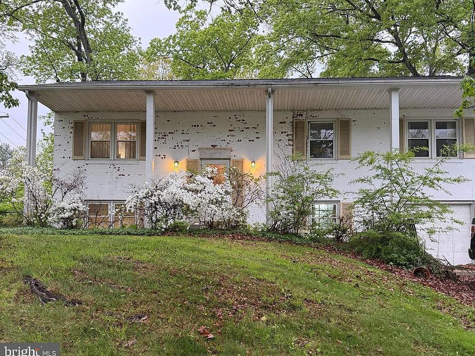 1st image of 902 Averill Rd