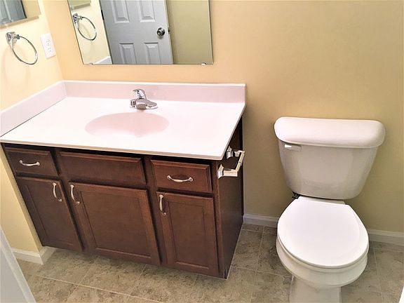 5th image of 2416 Julie Ct