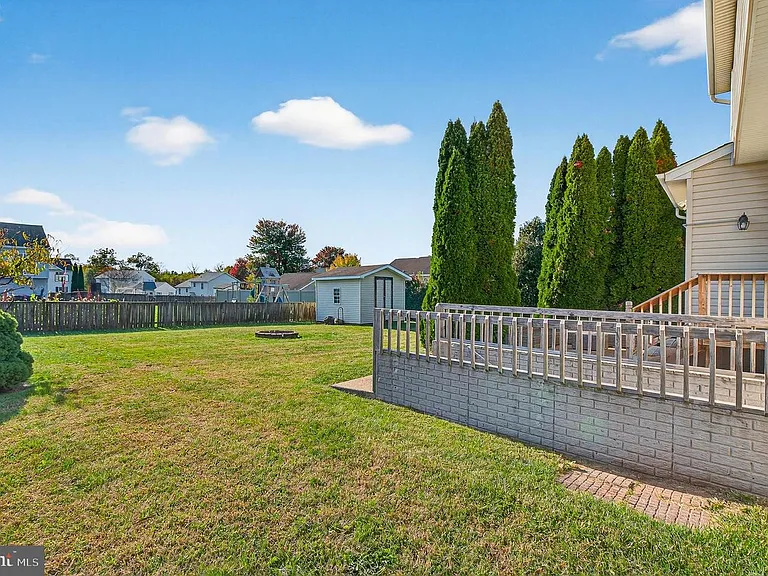 27 Planetree Dr #1 — Photo 36