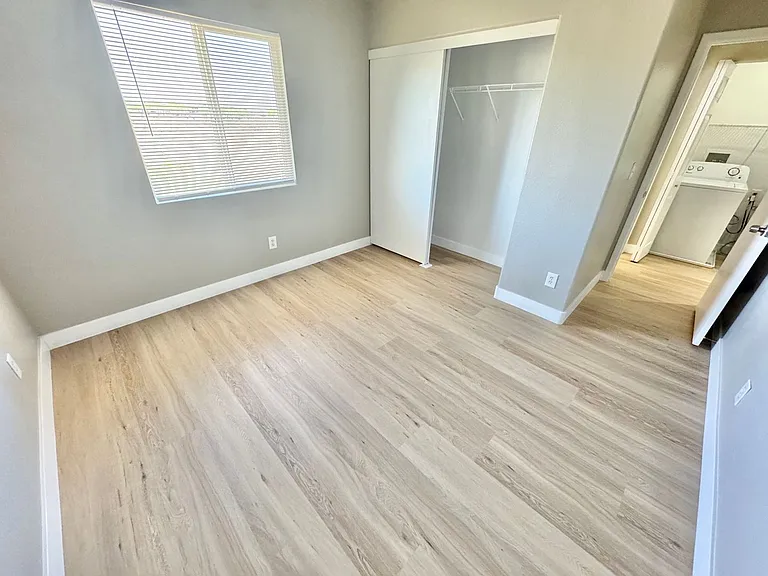 8782 Brilliant Star Dr — Photo 21