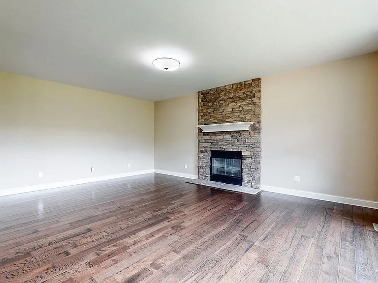 802 Urton Woods Way — Photo 21
